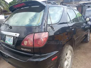 Lexus RX 2000 Black