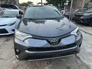 Toyota RAV4 Limited 4dr SUV AWD (2.5L 4cyl 6A) 2018 Gray