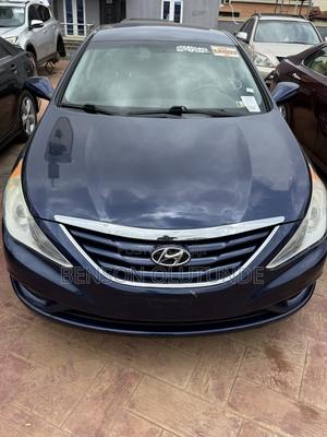 Hyundai Sonata SE Sedan FWD (2.4L 4cyl 6A) 2013 Blue