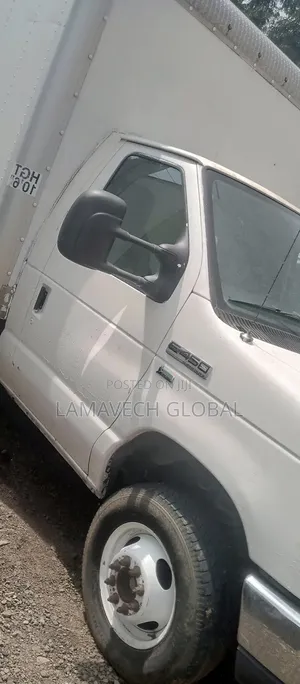 Ford E450 2014 White