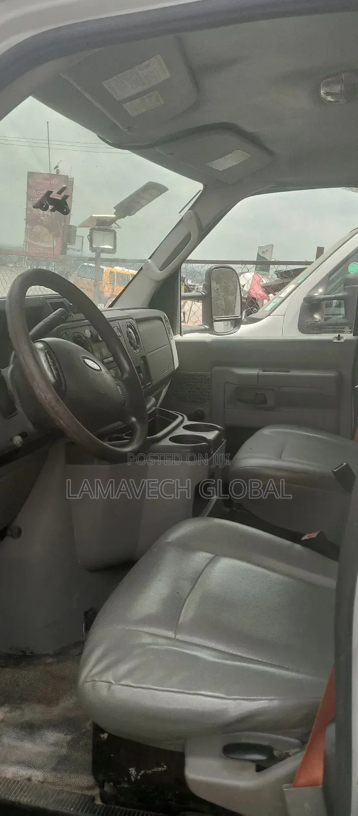 Ford E450 2014 White