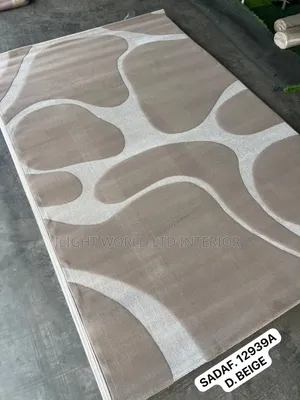 Fluffy Center Rug