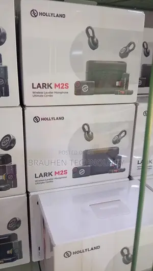 Hollyand Lark M2S