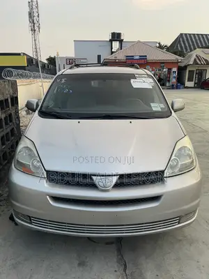 Toyota Sienna XLE Limited 2005 Silver