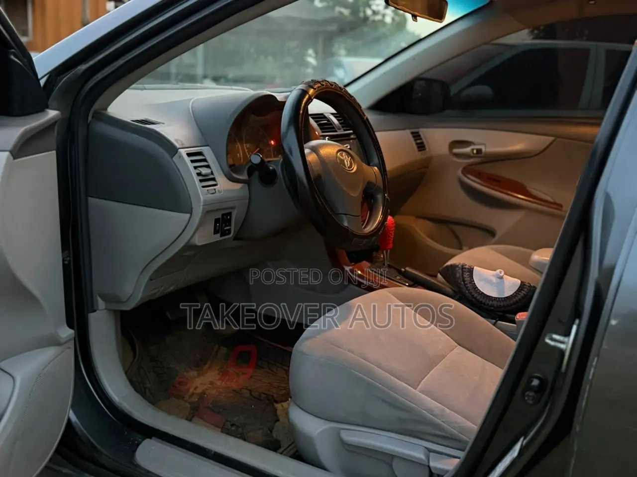 Toyota Corolla 2009 Gray