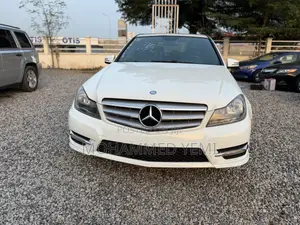 Mercedes-Benz C300 2012 White