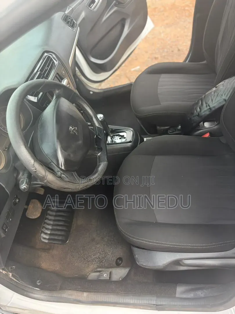 Peugeot 301 2014 Silver