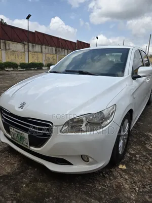 Peugeot 301 2014 Silver