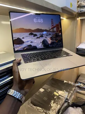 Laptop Apple MacBook Air 2024 M3 16GB Apple M3 SSD 512GB