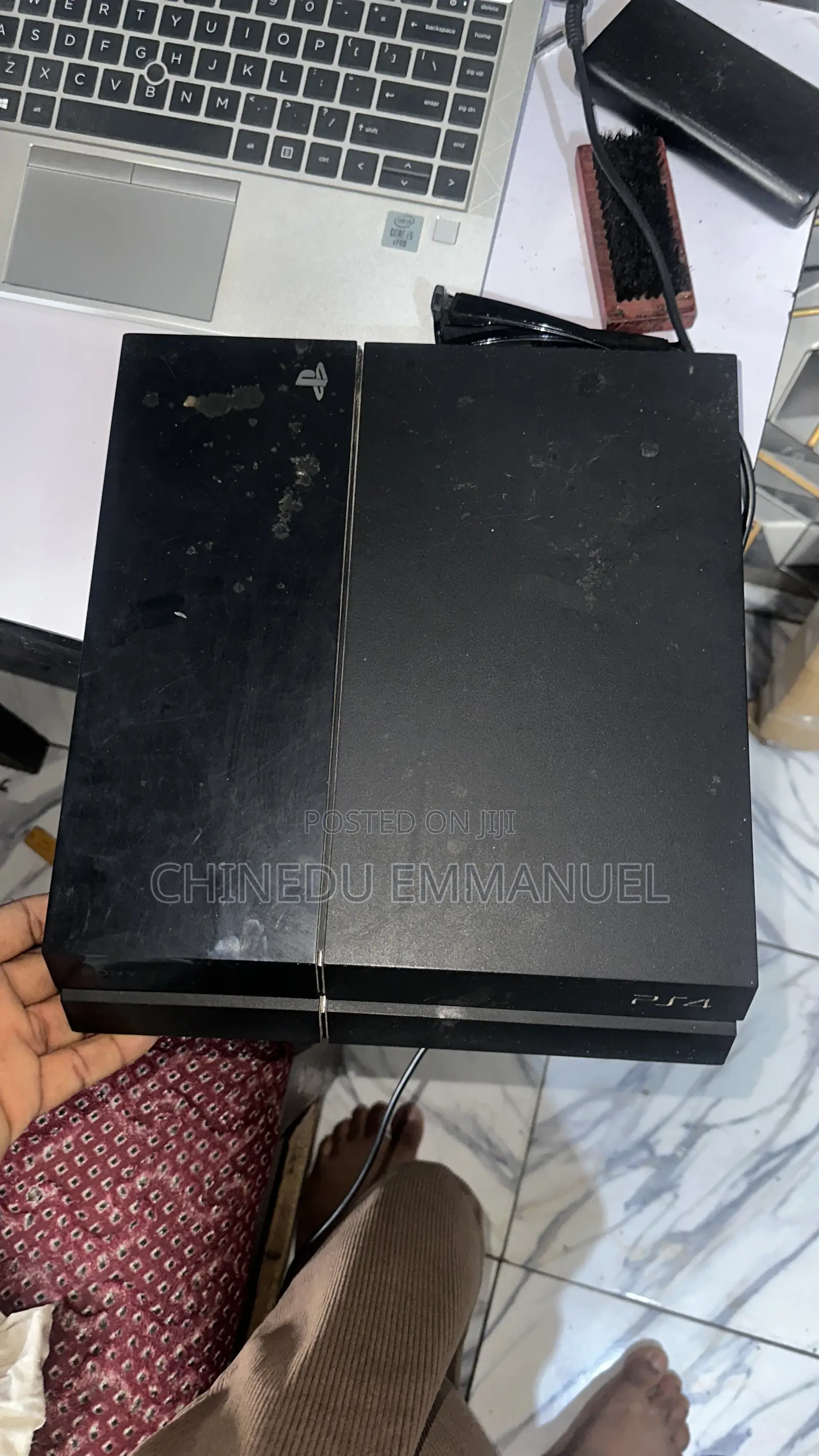 Play Station 4