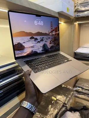 Laptop Apple MacBook Air 2026 M5 16GB Apple M5 SSD 512GB
