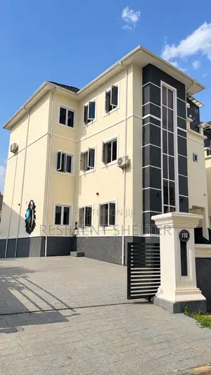 Furnished 6bdrm Duplex in Kings Park 4 Estate, Galadimawa for sale