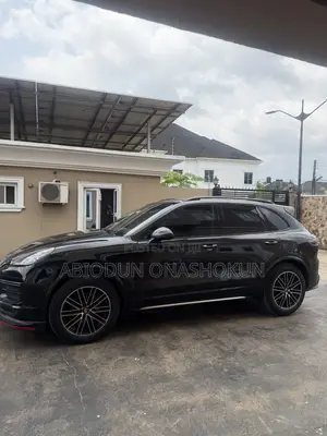 Porsche Cayenne 2015 Black