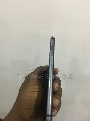 Apple iPhone 8 Plus 64 GB Black
