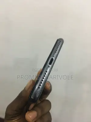 Apple iPhone 8 Plus 64 GB Black