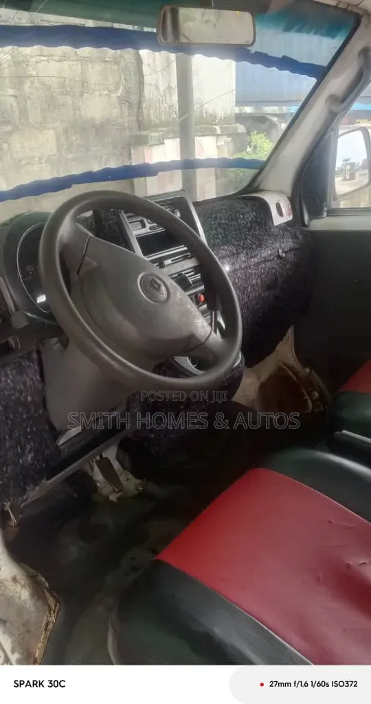 Daihatsu Hijet 2006 Red