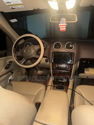 Mercedes-Benz GL-Class GL 450 2012 Gold