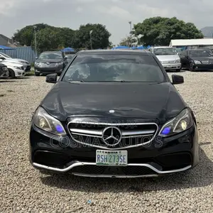 Mercedes-Benz E350 Base 4dr Sedan RWD (3.5L 6cyl 7A) 2010 Black