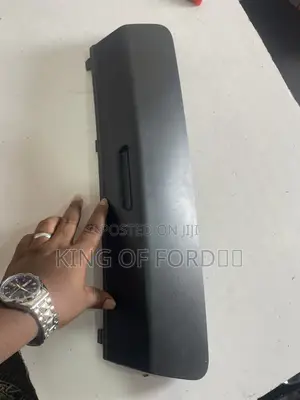 Ford Explorer 2018 Rear Tow Cover