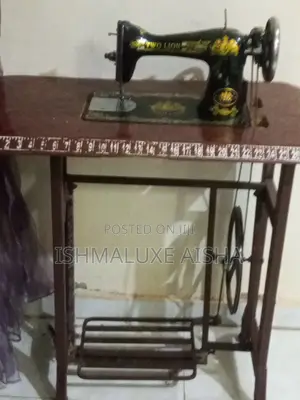 Two Lion Manual Machine