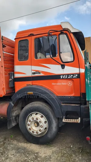 Foreign Used Mercedes Benz 1622 Truck