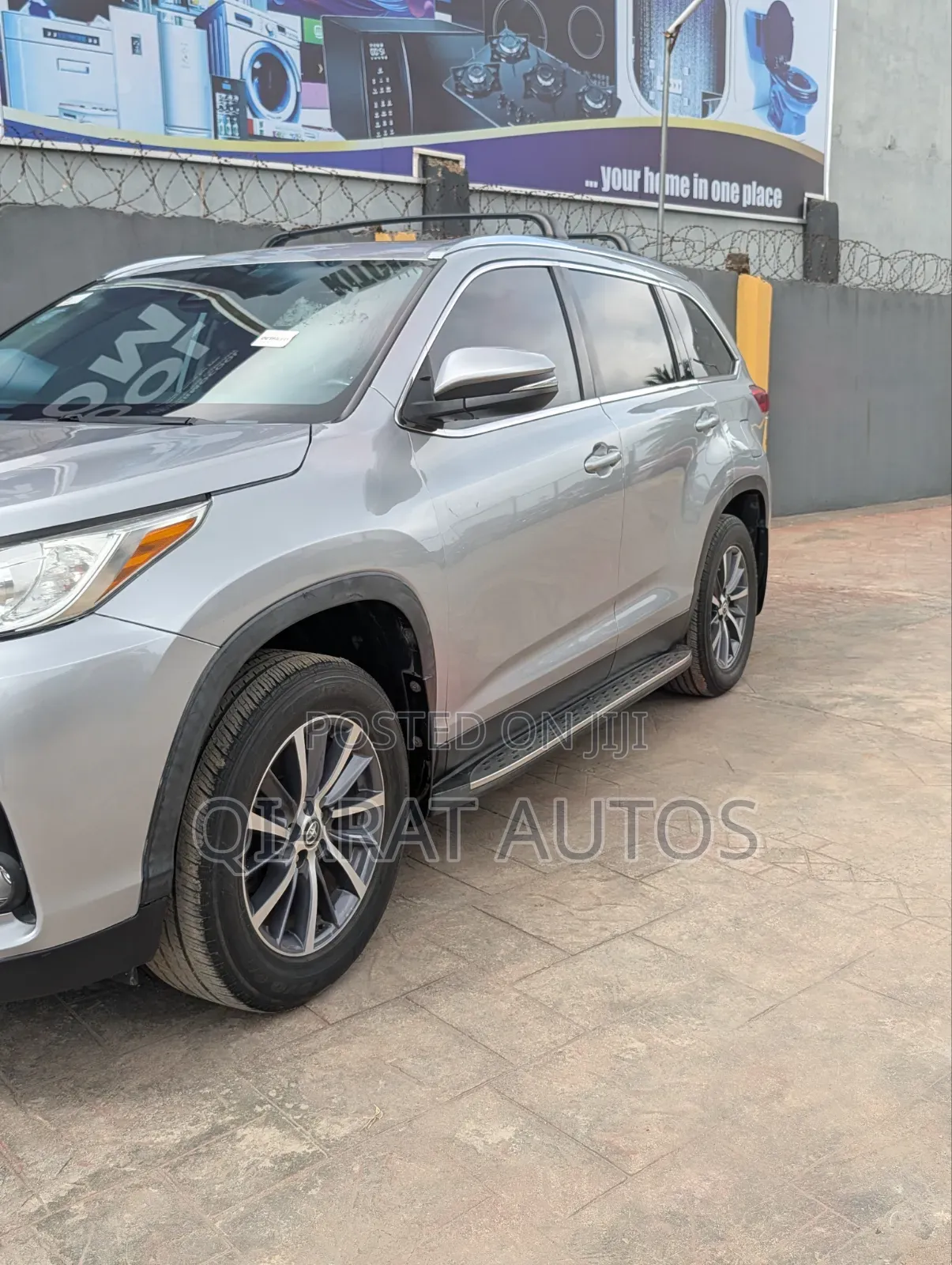 Toyota Highlander XLE 2019 Silver