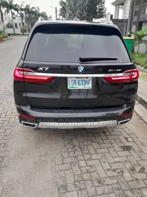 BMW X7 xDrive40i AWD 2024 Black