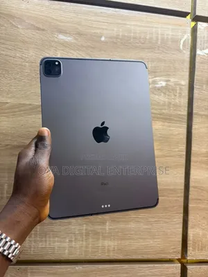 Apple iPad Pro 11 (2020) 128 GB Gray