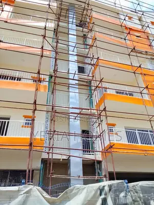 3bdrm Maisonette in Adekunle for sale