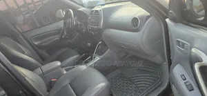 Toyota RAV4 Automatic 2003 Black