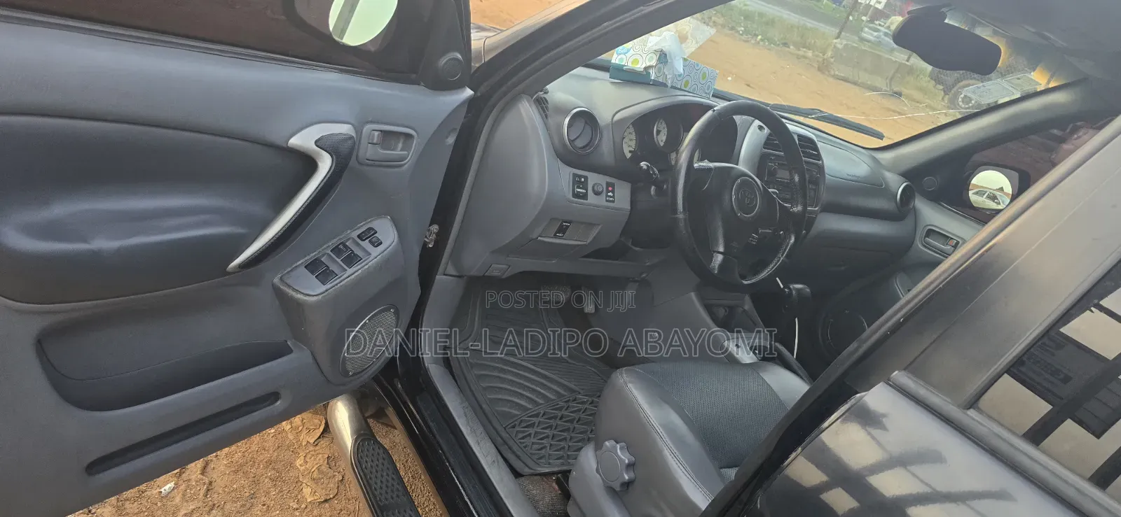 Toyota RAV4 Automatic 2003 Black