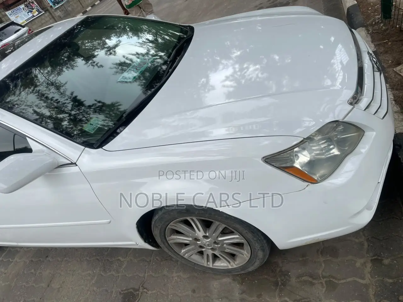 Toyota Avalon 2007 White