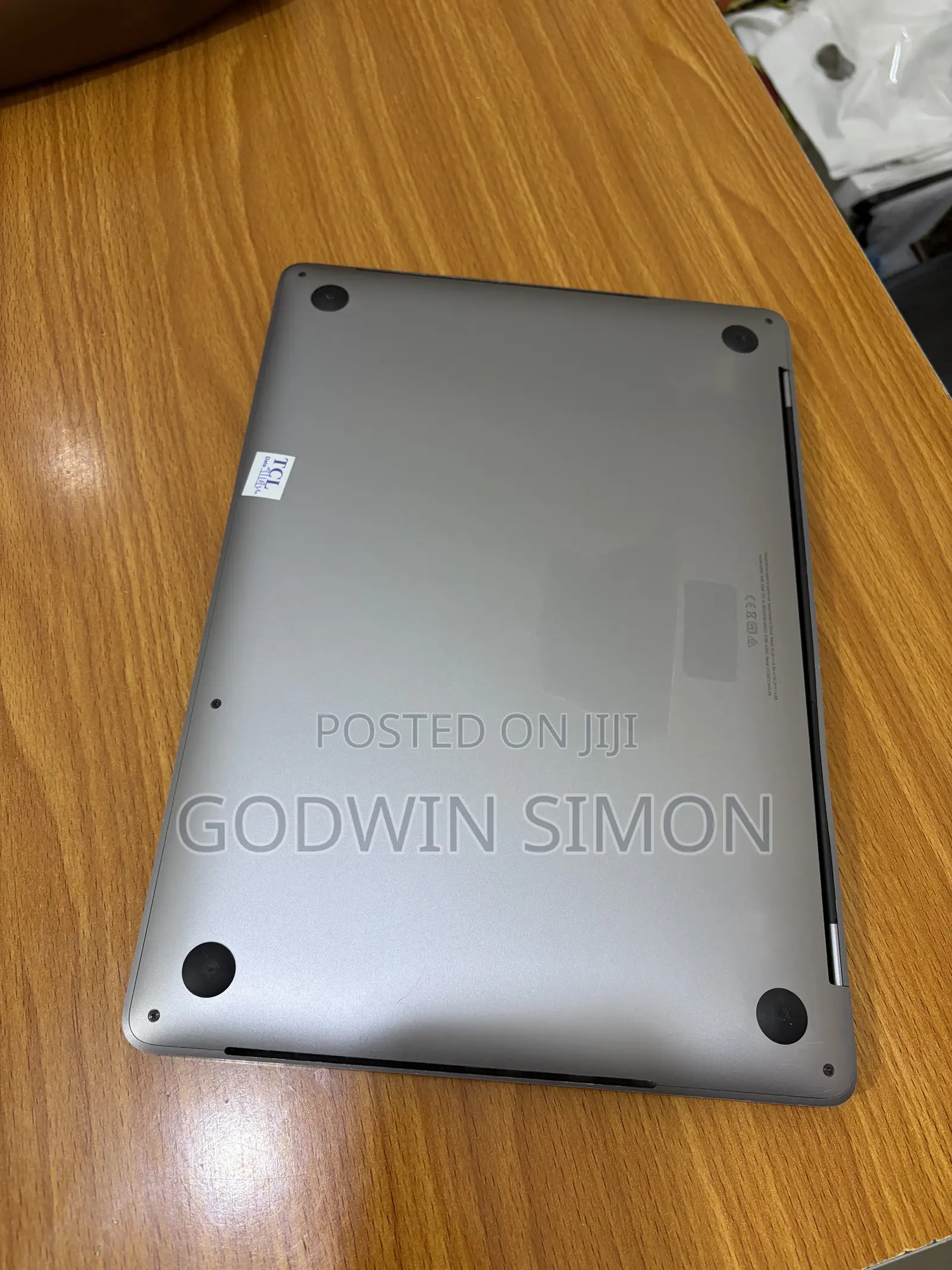 Laptop Apple MacBook Pro 2020 16GB Intel Core i7 SSD 1T