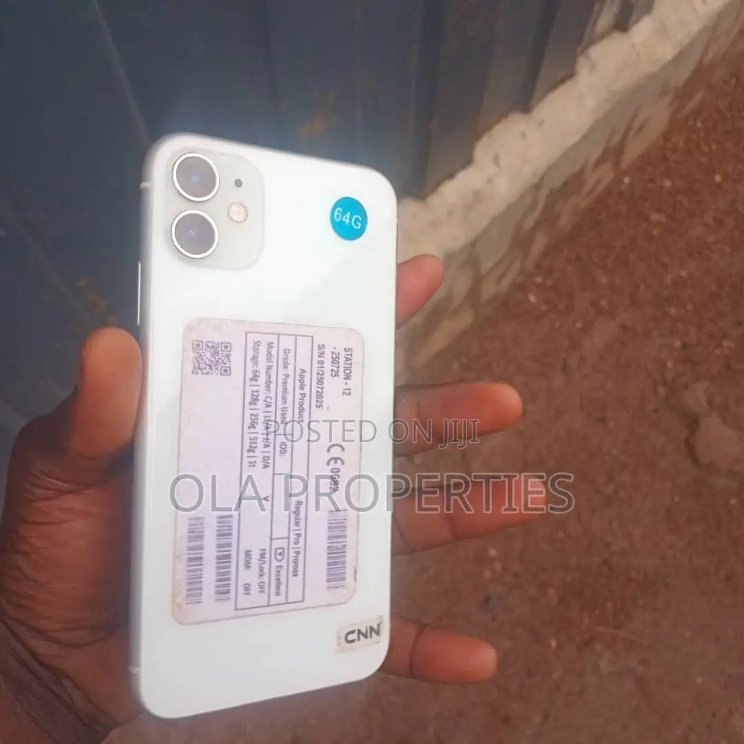 Apple iPhone 11 64 GB White