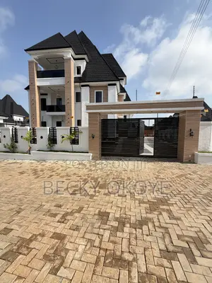 5bdrm Duplex in Sunny Vale Axis, Dakwo District for sale