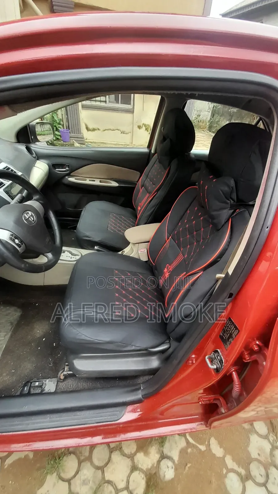 Toyota Yaris 2009 Red