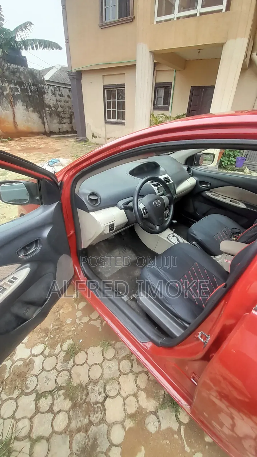 Toyota Yaris 2009 Red