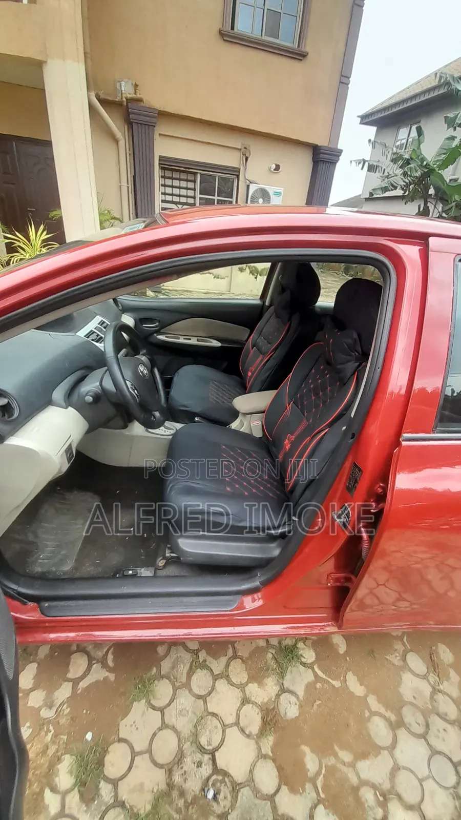 Toyota Yaris 2009 Red