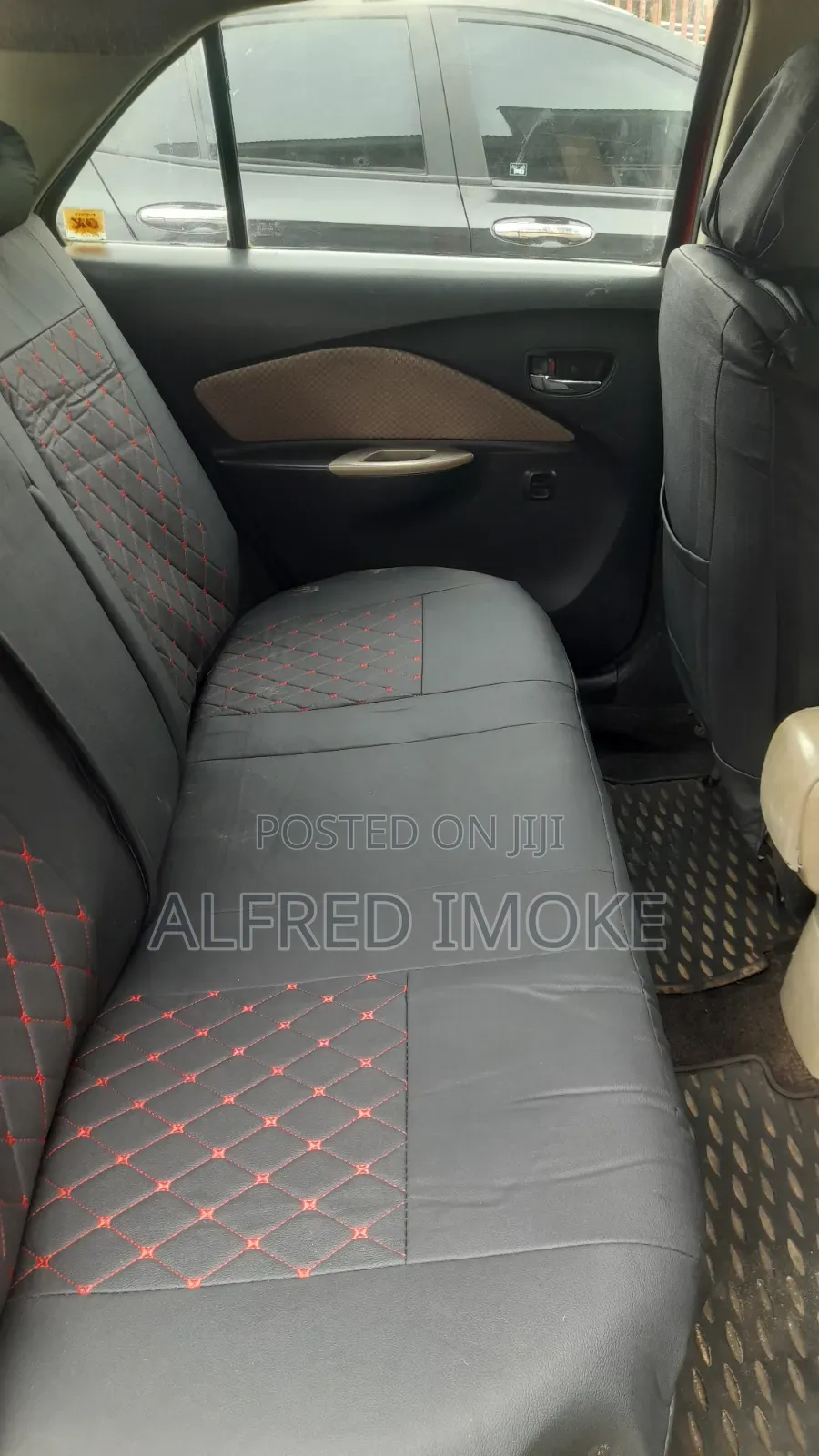 Toyota Yaris 2009 Red