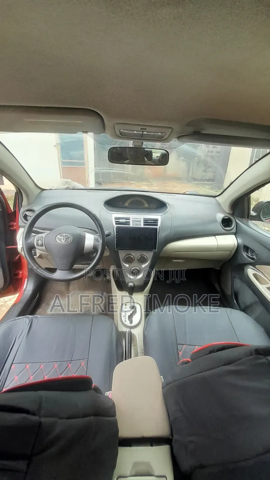 Toyota Yaris 2009 Red