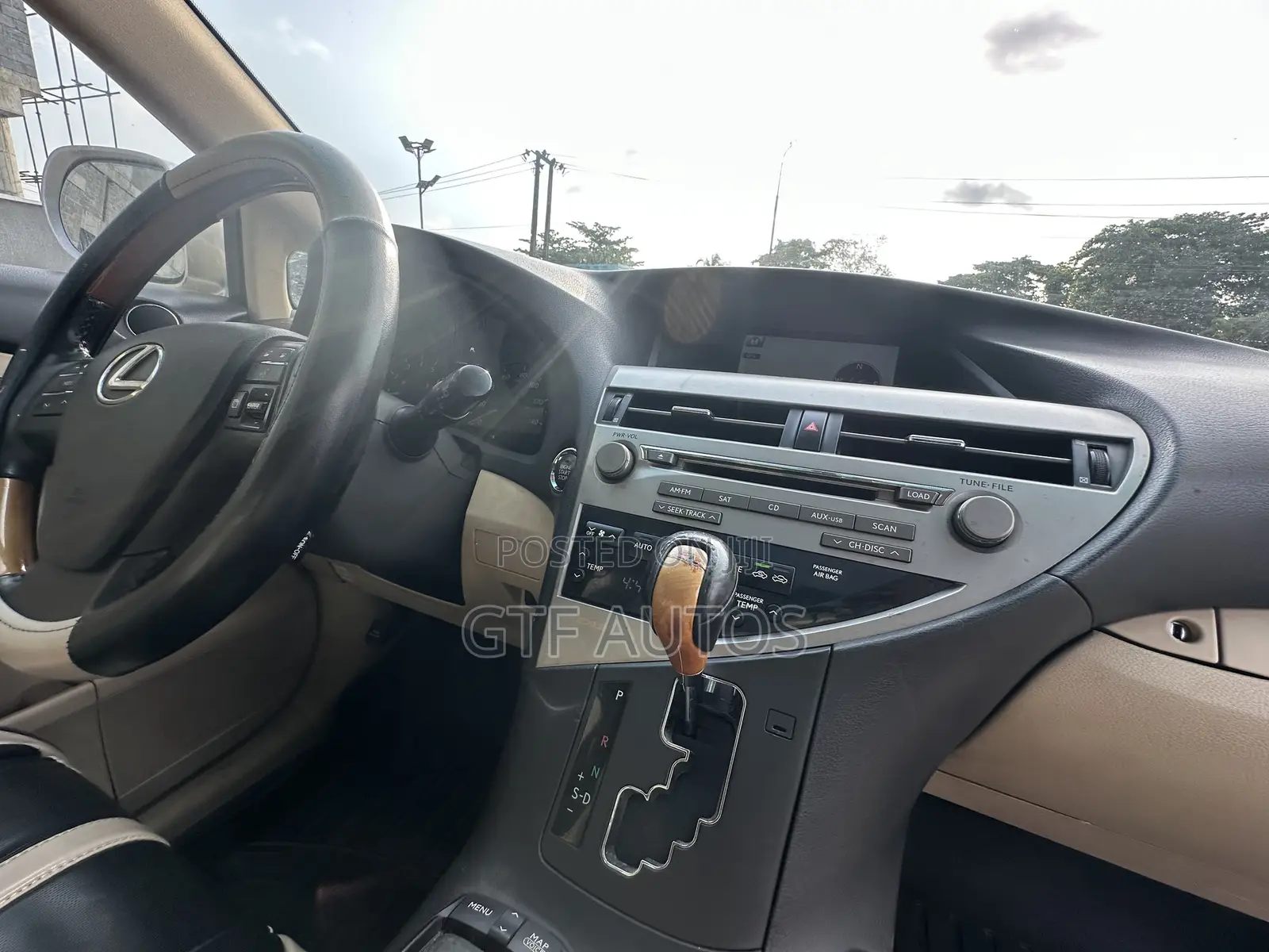 Lexus RX 350 2011 Gold