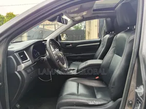 Toyota Highlander 2018 Gray