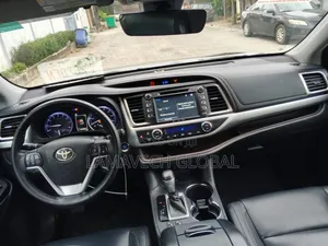 Toyota Highlander 2018 Gray