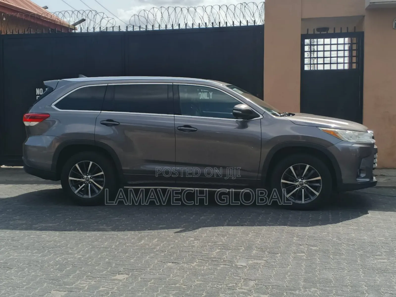 Toyota Highlander 2018 Gray