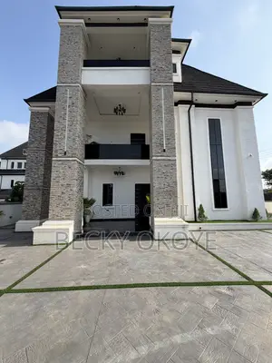 5bdrm Duplex in Sunny Vale Axis, Dakwo District for sale