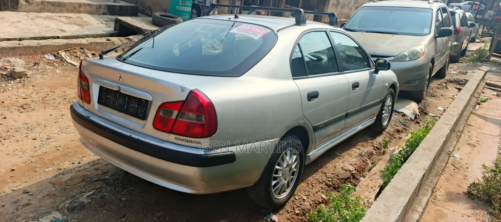 Mitsubishi Carisma 2004 Silver