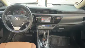 Toyota Corolla LE Premium 4dr Sedan (1.8L 4cyl CVT) 2014 Red