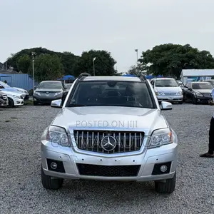 Mercedes-Benz GLK-Class 350 4MATIC 2010 Silver
