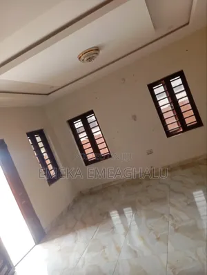 3bdrm Apartment in Wtc Estate, Enugu for rent