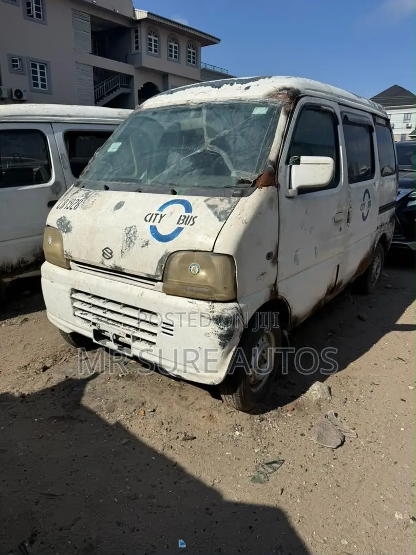 Suzuki Every 2004 White